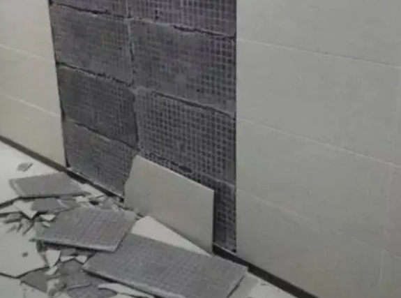 港南瓷砖空鼓维修公司分享下港南墙砖松动维修的知识